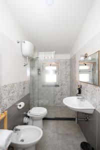 Phòng tắm tại Le Giramondo Appartamento Carolina