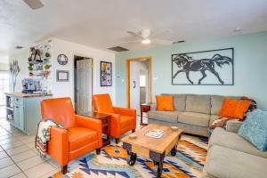 Gallery image of Desert Escape - Hot Tub, Fire Pit and Grill in Landers