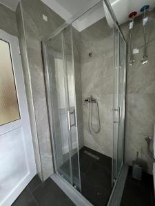 Koupelna v ubytování Isaraj Guest House