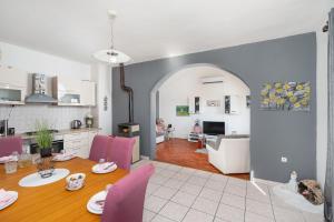 Χώρος καθιστικού στο Apartment Villageway
