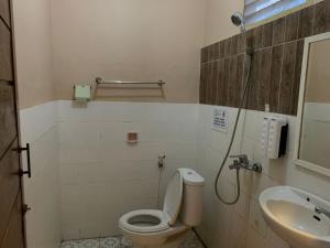 Koupelna v ubytování Lita Homestay