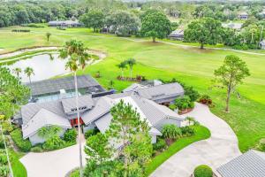 Το κτήριο όπου στεγάζεται  η παραθεριστική κατοικία