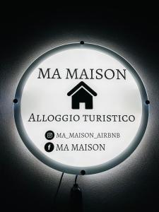 Certifikát, hodnocení, plakát nebo jiný dokument vystavený v ubytování Ma Maison