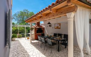 Patio alebo iná vonkajšia časť ubytovania Holiday Home Lovorno Croatia