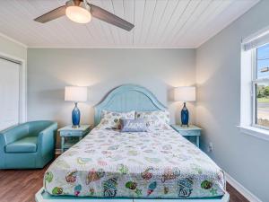 Postel nebo postele na pokoji v ubytování Oak Cottages 1