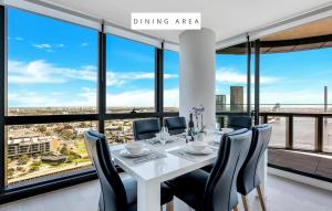 Balcone o terrazza di Melbourne Lifestyle Apartments - Best Views on Collins