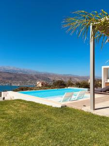 Πισίνα στο ή κοντά στο Bay Overlook Villa