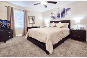 UPGRADED & STYLISH, POOL, HOT TUB, WALK TO STRIP!