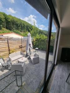 Фотография из галереи Le Petit Écrin, caravane résidentielle в городе Труа-Пон