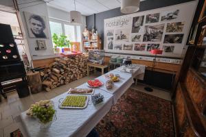Φαγητό σε αυτό το hostel ή κάπου εκεί κοντά +7 φωτογραφίες
