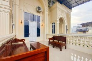 Posezení v ubytování RedDoorz Syariah at Sungai Pinang Muara Bungo