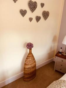 Fotografie z fotogalerie ubytování Claverley Hideaway Sleeps 2 with Patio v destinaci Wolverhampton