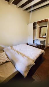 Postel nebo postele na pokoji v ubytování Mad Vervet Nairobi Backpackers Hostel