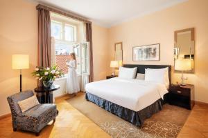 Posteľ alebo postele v izbe v ubytovaní Mandarin Oriental, Prague