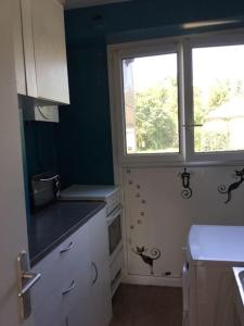 Φωτογραφία από το άλμπουμ του Appartement entier résidence calme à Rueil- Proche Paris σε Rueil-Malmaison +4 φωτογραφίες