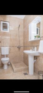 Ένα μπάνιο στο Ljiljas appartment +10 φωτογραφίες