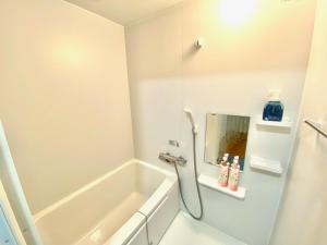 A bathroom at THE MOON Atami