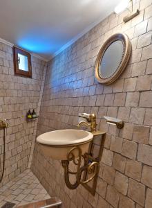 Kúpeľňa v ubytovaní Kores Boutique Houses + 30 fotografií