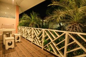 Lareena Resort Koh Larn Pattayaにあるバルコニーまたはテラス