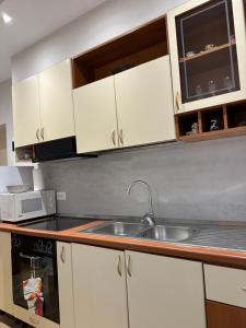 Kuchyň nebo kuchyňský kout v ubytování Tirana Home