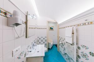 Koupelna v ubytování B&B IL CORTILE