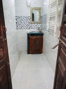 Koupelna v ubytování Riad maison Bounouar