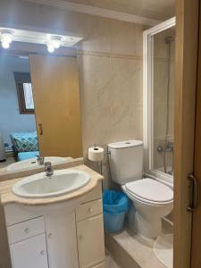 Ένα μπάνιο στο Hostal Restaurante