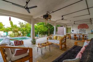 Billede fra billedgalleriet på StayVista's Suman Vatika with Outdoor Pool & Terrace at Pench i Khawāsa