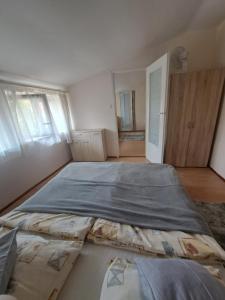 Postel nebo postele na pokoji v ubytování Pod Słoneczkiem + 3 fotografie