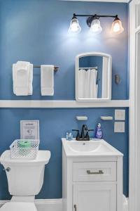 Et badeværelse på Capes Cottage - 1BR Near USC