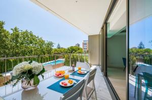 Φαγητό σε αυτό το διαμέρισμα ή κάπου εκεί κοντά