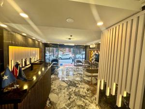 Posezení v ubytování Crowned Exclusive Hotel