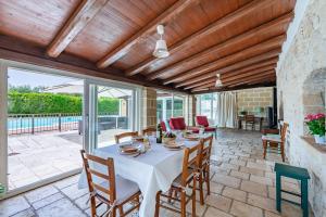 Afbeelding uit fotogalerij van Masseria Pitorrè with private pool in Conversano