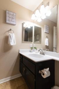 Bagno di Luxury Suite, Fast Wifi, King Bed, Pool And Spa