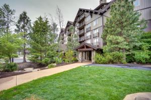 Zahrada ubytování Cle Elum Condo with Balcony in Suncadia Resort!