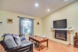 Φωτογραφία από το άλμπουμ του Pet-Friendly Tampa Bay Getaway Walk to the Water! σε Oldsmar