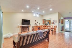 Φωτογραφία από το άλμπουμ του Pet-Friendly Tampa Bay Getaway Walk to the Water! σε Oldsmar