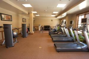 Γυμναστήριο ή/και όργανα γυμναστικής στο Catamount Lodge 204B by East West Hospitality +2 φωτογραφίες