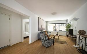 Posezení v ubytování Charming Cozy 2bed1bath Shoreline Bebek! #95