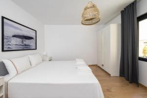 Postel nebo postele na pokoji v ubytování Charming Cozy 2bed1bath Shoreline Bebek! #95