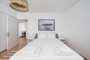 Postel nebo postele na pokoji v ubytování Charming Cozy 2bed1bath Shoreline Bebek! #95
