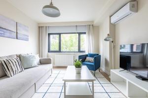 Posezení v ubytování Modern Prime Location 1bed Bright Home! #243