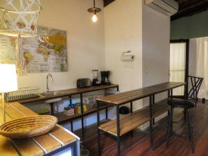 ภาพในคลังภาพของ Lofty, fully equipped apartment in the heart of Montezuma ในปุนตาเรนาส