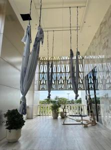 Fotografie z fotogalerie ubytování 芭提雅顶级海景公寓Copacabana大户型35sqm高层景观无边泳池如画 v destinaci Jomtien pláž