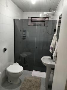 Koupelna v ubytování Casa Klos - Quartos amplos