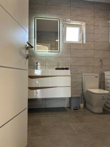 Ένα μπάνιο στο Gabriel III