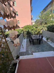Κήπος έξω από το La casa di Arianna
