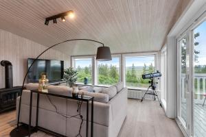 Mynd úr myndasafni af 3BR Spacious Cottage with Geothermal HotTub & Stunning View í Laugarási