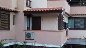 Gallery image of Monolocale Cala Reale in Marinella +6 photos