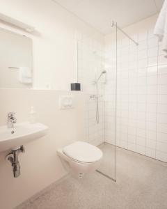 A bathroom at Hótel Fransiskus Stykkishólmi